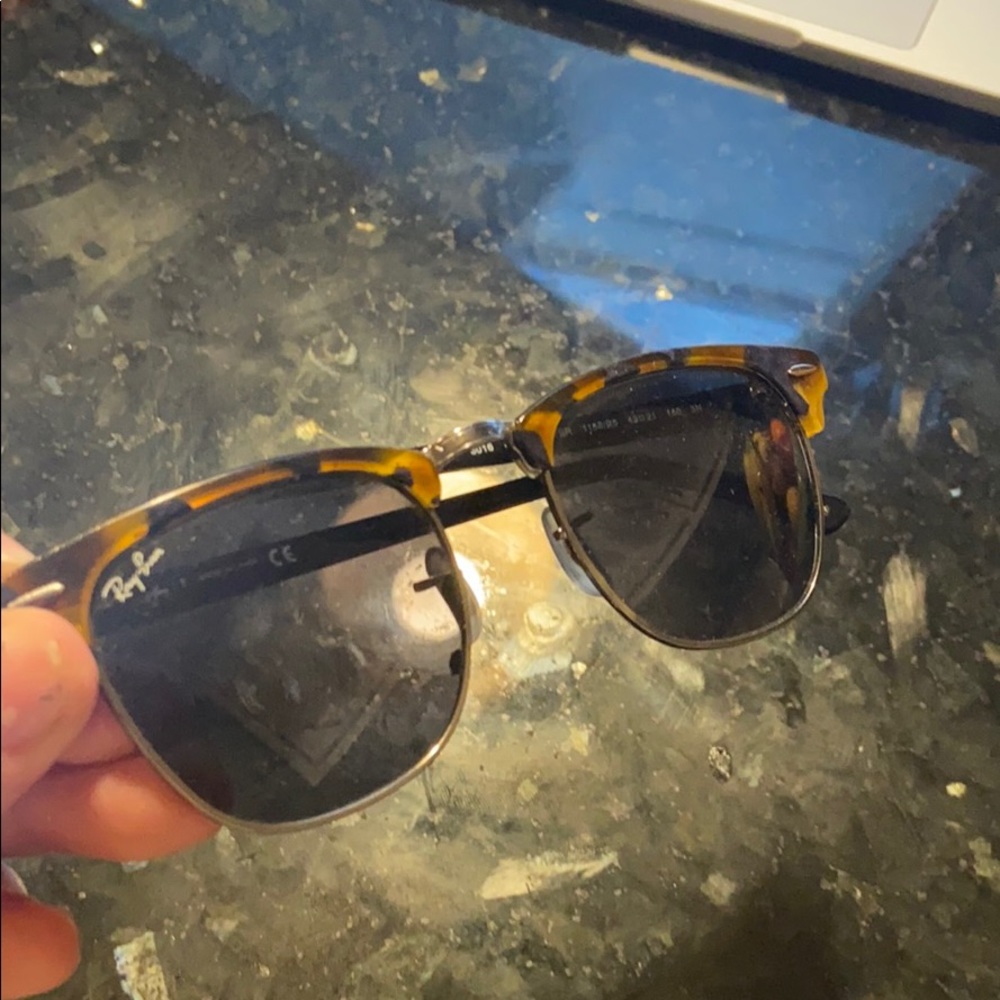 RAY BANS ⭐️